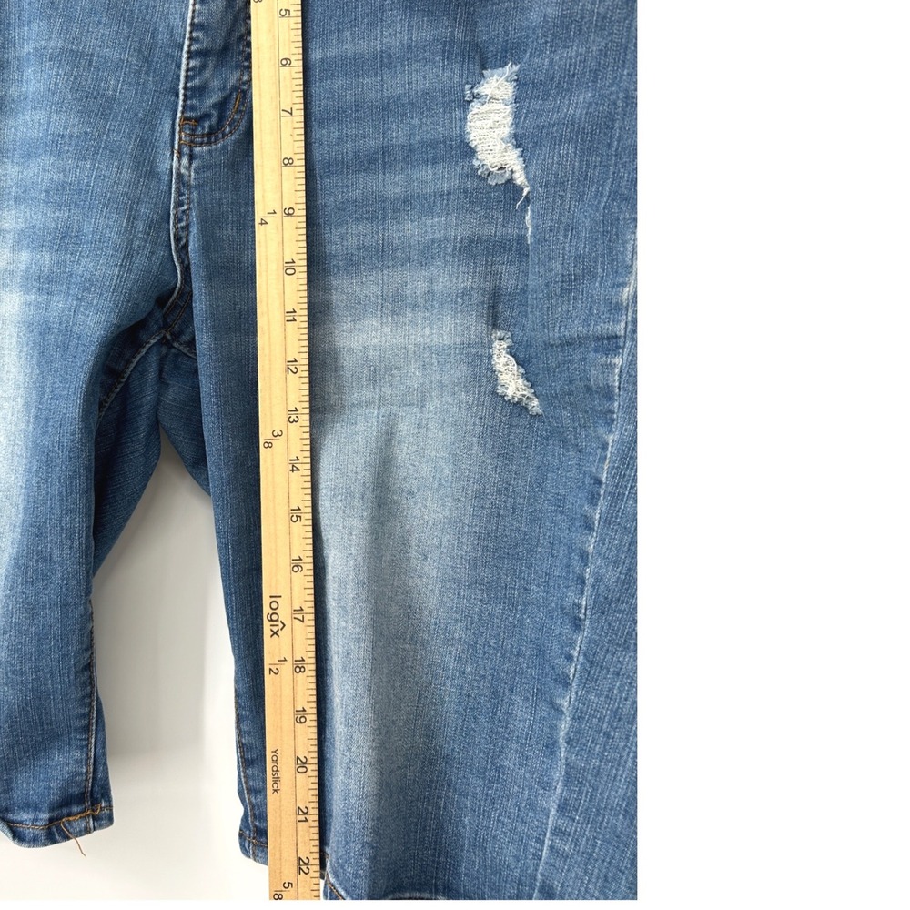 !iT Jeans Tiffany Long Rider Medium Wash Distressed Bermuda Denim Shorts Size 14 - Picture 5 of 7